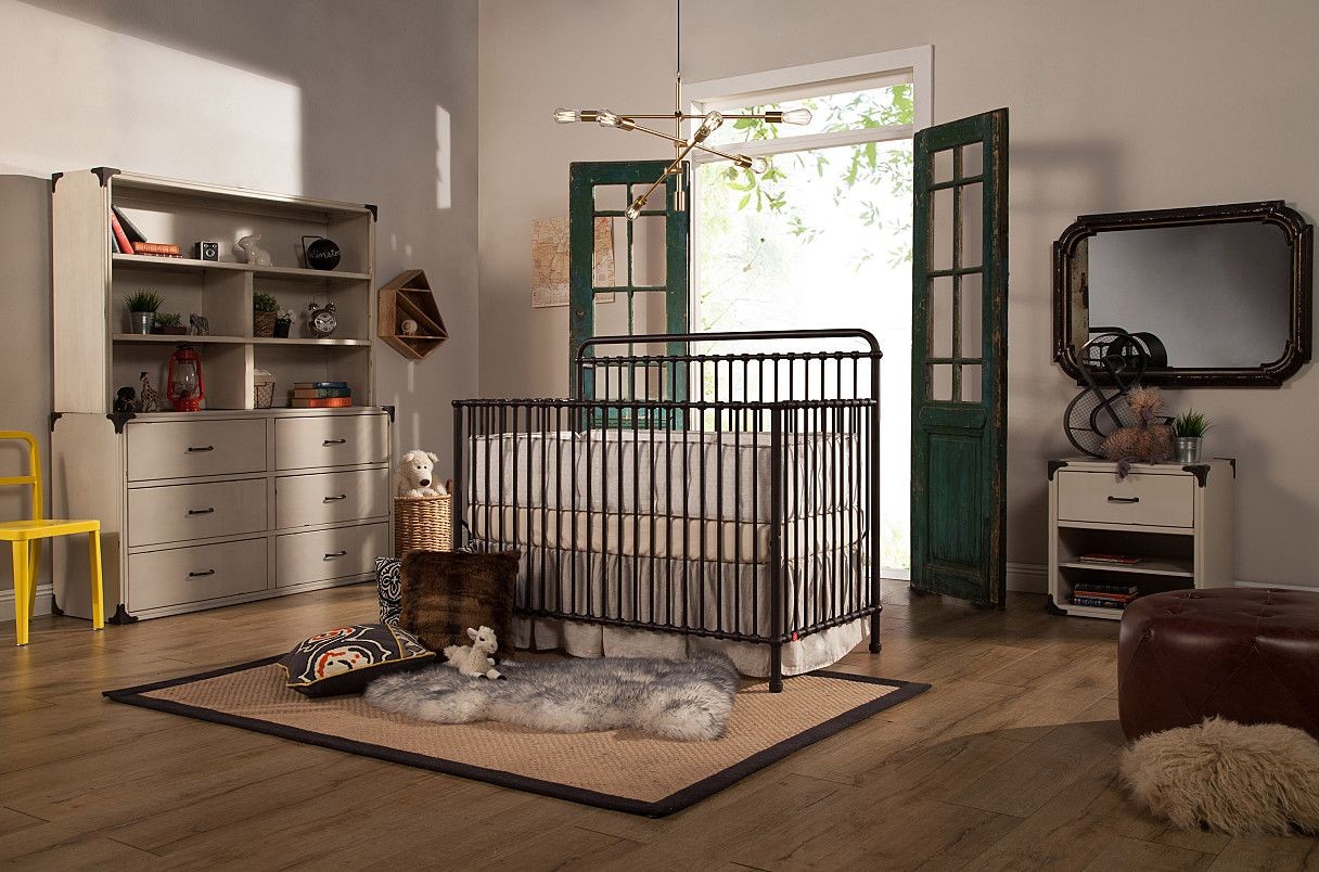 Million Dollar Baby Classic Winston 4-In-1 Convertible Crib 